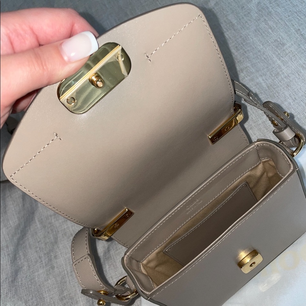 Chloé C Mini Suede-Trimmed Leather Shoulder Bag - Picture 3 of 7